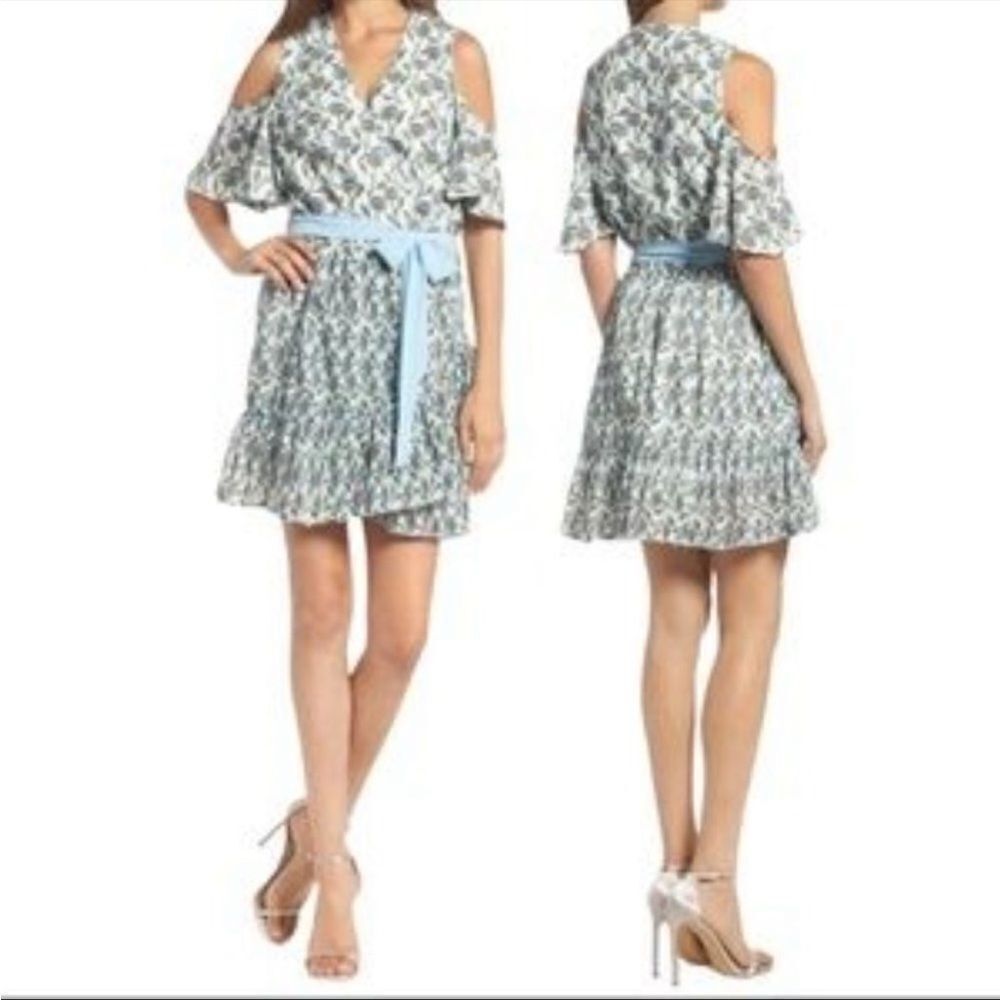 NWT foxiedox Lexie cold shoulder wrap dress in multi small